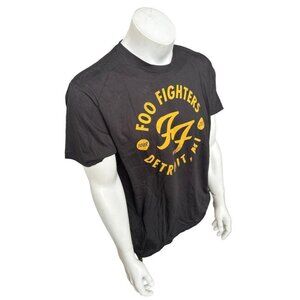 Men's Foo Fighters Tour 2011 Detroit Black Short Sleeve Shirt Size Large